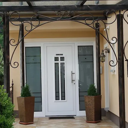 Weingut Goeres Gasthof Briedel