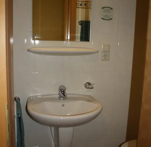 게스트하우스 Weingut Goeres 3*