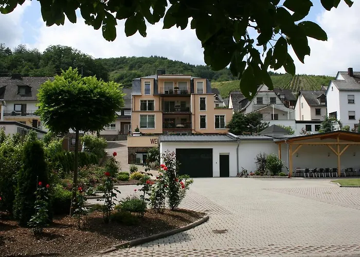 Weingut Goeres 3* 브리에델