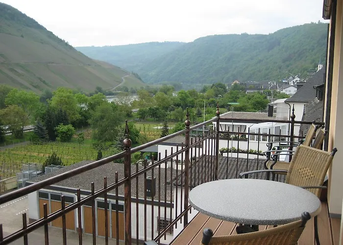 Weingut Goeres 브리에델